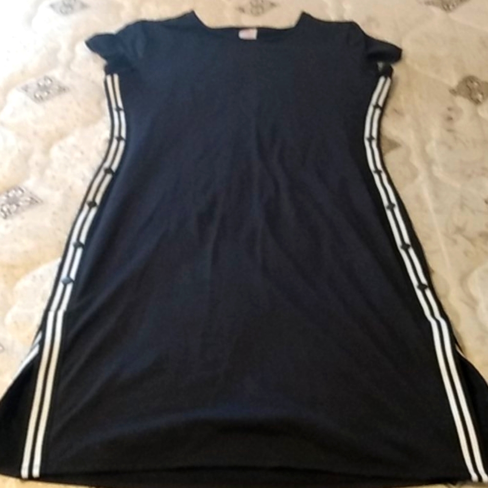 Black and white dress